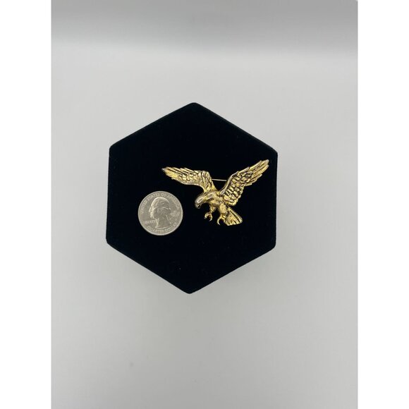 Flying Eagle Brooch Pin Antique Gold Tone Finish 2.5" - Picture 5 of 6